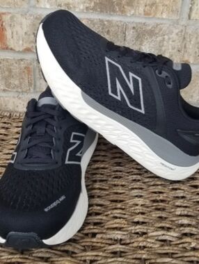 New Balance 1540 BLACK GRAY Running Shoes (W 10.5)Comfort Walking Sneakers *READ